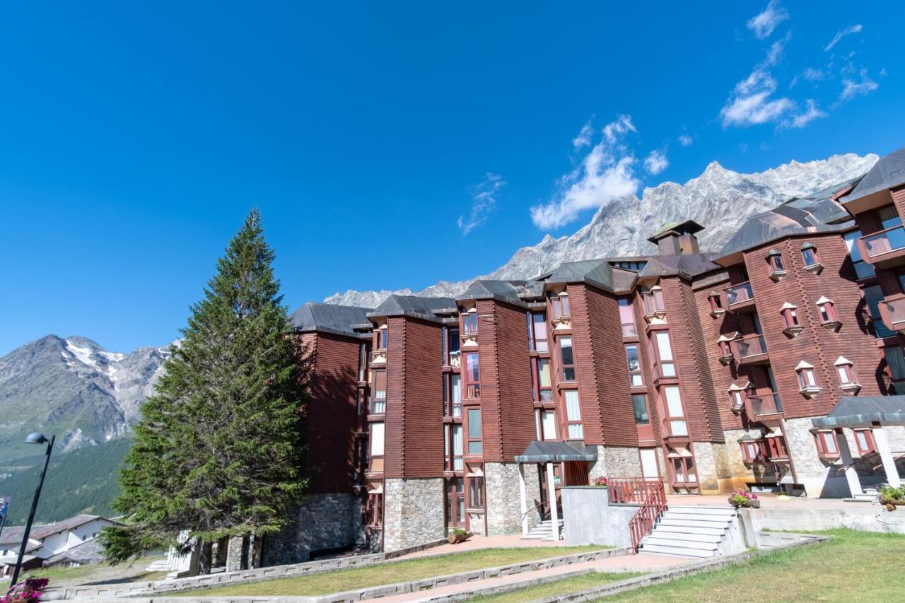 Monte Cervino Apartment As4 布勒伊-切尔维尼亚 外观 照片